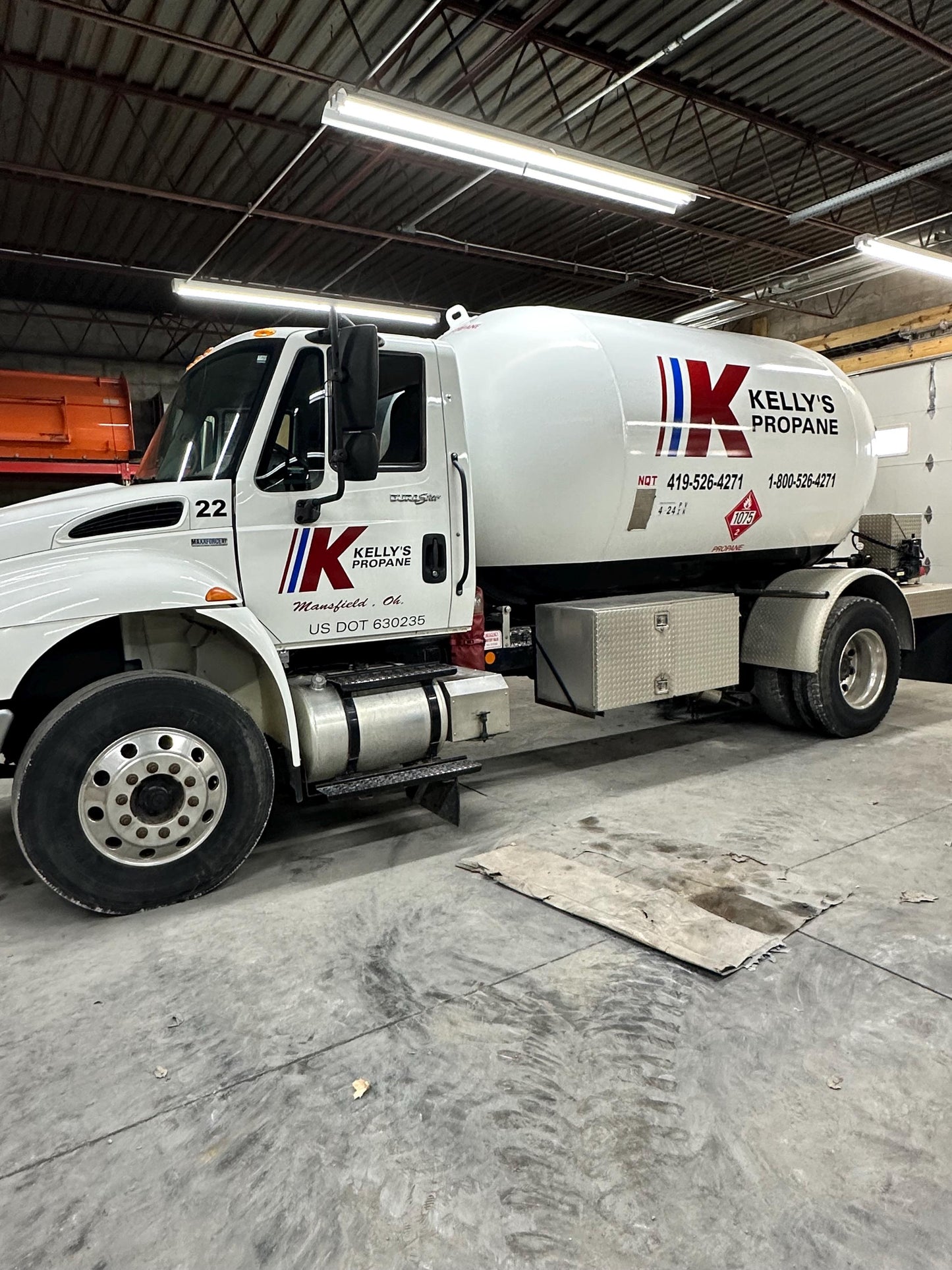 Custom Business Vinyl Decal – Create Your Own Storefront Sign